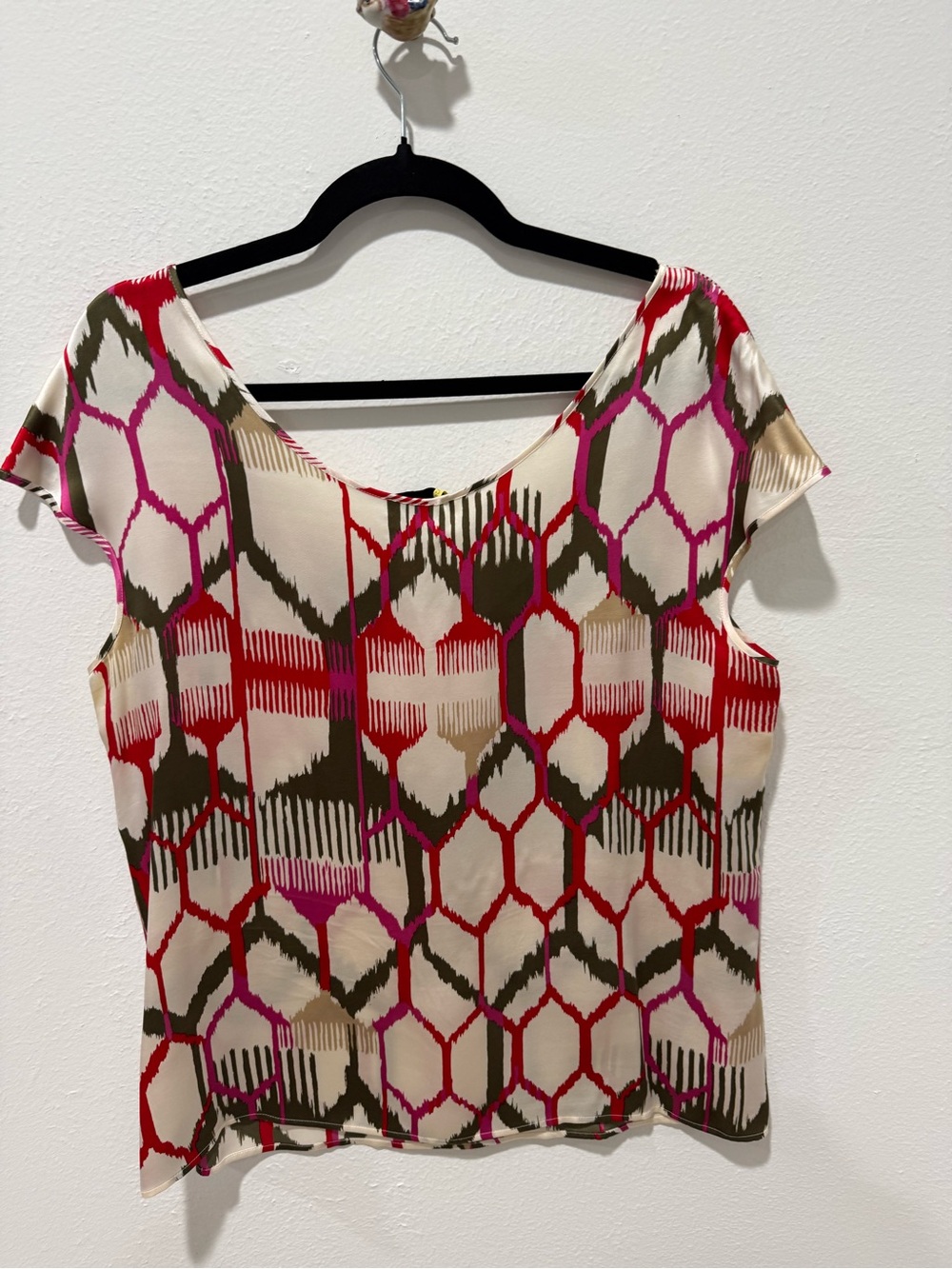 Women’s Escada Geometric Print Cap Sleeve Top - Multicolor - Picture 7 of 9